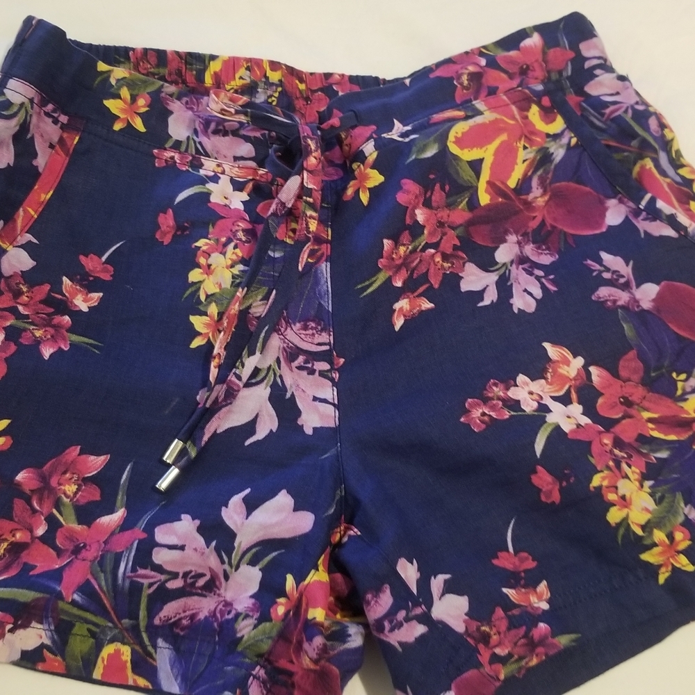 TOMMY BAHAMA linen shorts